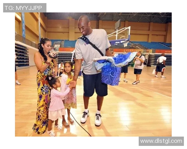 足球明星们齐聚一堂深情追忆科比致敬视频感人至深 足球明星们齐聚一堂深情追忆科比致敬视频感人至深