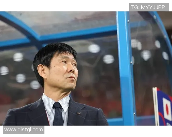 中国足球迎战日本队期待逆袭展现实力与斗志的巅峰对决